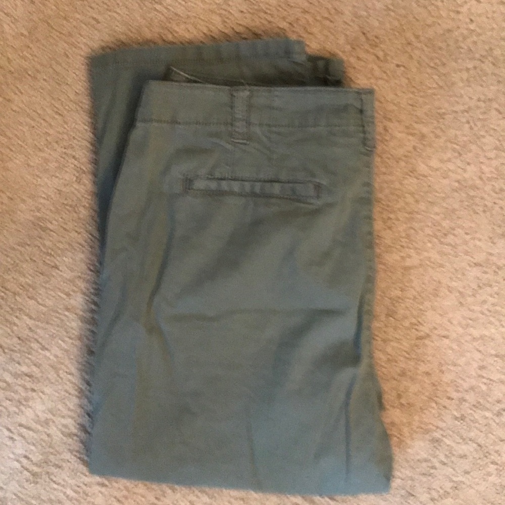Capris - Picture 2 of 2
